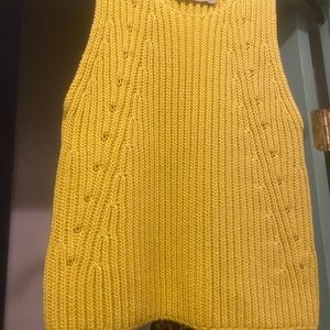 Vince sweater vest chartreuse